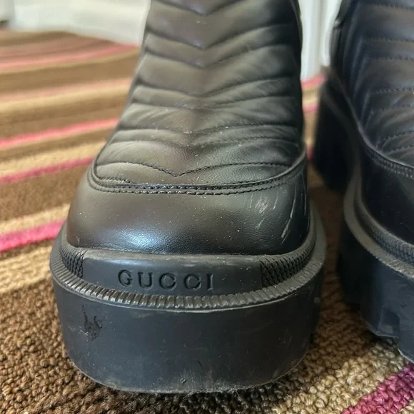 GUCCI Black Matelassé Chelsea Boots - Picture 11 of 12